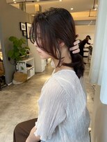 アトレ 武庫之荘(Atre.)&nbsp;20代30代40代ブルーカラーロングウルフ毛先パーマ耳掛け美肌