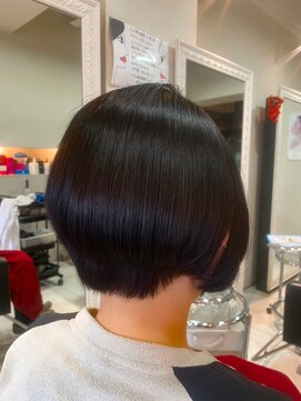 ディアンヌ(Dianne) 前下がり切りっぱなしボブ【Dianne_渡部】.