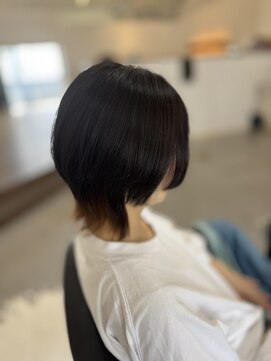 エフフォーユアヘアー(F for your hair) ウルフカット、ツートーンカラー
