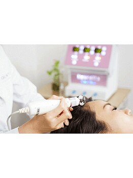 県内希少のmoumitu(モウミツ）導入サロンです！密度・毛根診断・頭皮環境観察・リアル結果が見えるエステ。