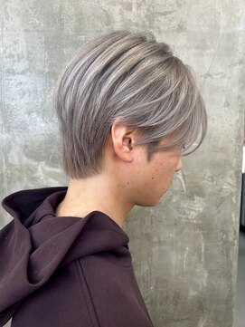 メンズサロン キング 心斎橋店(Men’s salon K!ng) ホワイトメッシュ/ツイスト/ツイスパ/パーマ/メンズ/眉毛/心斎橋