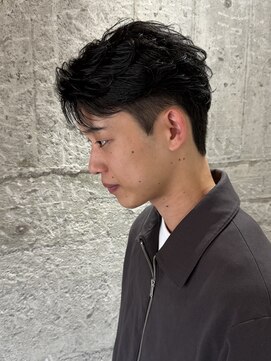 ニアウ 太田店(Niau) MEN’S HAIR/サーフカール/刈り上げセンターパート/太田
