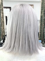 ルネラトーキョー(RUNERA TOKYO) シルバーグレーホワイトカラーハイトーンケアブリーチ