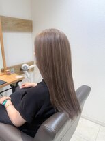 ステラバイケンジ 藤沢(STELLA by KENJE)&nbsp;白髪ぼかし30代40代50代細かめハイライトベージュ藤沢