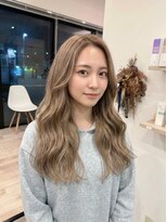リシェイルノイ(RICHAIR.NEU)&nbsp;縮毛矯正毛に初ブリーチ☆ミルクティーグレージュ