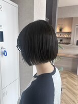 プリンプ トータルビューティ(PRIMP.total beauty)&nbsp;ぱつっとbob 並行bob グレージュカラー　暗髪