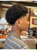 イロハ(IROHA)&nbsp;Curly×Taper Fade