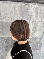 キュアケー(cureK)&nbsp;白髪ぼかしハイライト＋ボブ