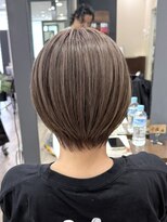 ジャップ(Jap)&nbsp;ショートボブグレージュ大人大人ハイライトケアブリーチ