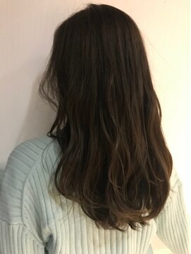 エース (ACE) ACE LA ウェーブ巻き×グラデーショングレージュ