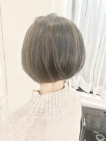 ヘッツ 仙台駅前店(HETTU)&nbsp;LEMO ナチュラルハイライト　前下がりショート