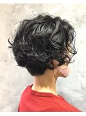 艶っぽい大人黒髪パーマ
