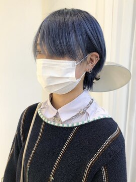 ハイブ 金沢(Hive) ショートボブブリーチハイトーンカラーブルーブラック髪質改善