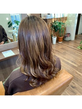 プリュム(Plume) 20代30代40代大人かわいいゆるふわ愛されパーマロングブラウン