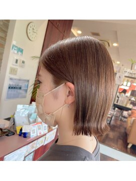 ランプ オブ ヘアー(LAMP of hair) 切りっぱなしボブ