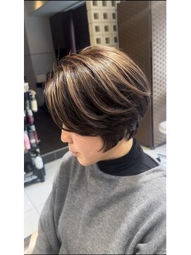 ゼンコー 国分寺(ZENKO) [白髪ぼかし] 筋感ベージュハイライト×ショート