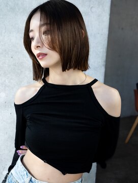 レノラ 本町(LENORA) 20代30代大人かわいいナチュラル暗髪エアーストレートヘア