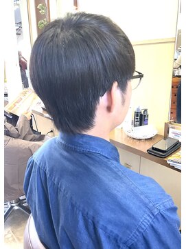 コアフィールフィス(COIFFURE fils) 【見附　今町】メガネが似合うショートヘア　似合わせカット