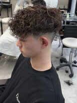 イーラ(era) 茶髪メッシュスペインカール波巻きパーマスパイラルパーマ