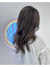 赤みやオレンジみを抑えたい方に！高発色カラーで透明感あるトレンドカラーに◎