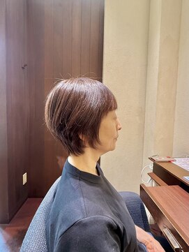 エルサフィロ ヨドヤバシ(el zafiro yodoyabashi) 【el zafiro yodoyabashi】大人女性ナチュラルショート