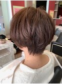 大人のフェミニンショート