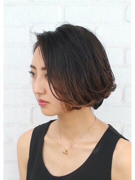 ワンズ 竜王店(ONE'S) 大人可愛いミニボブ