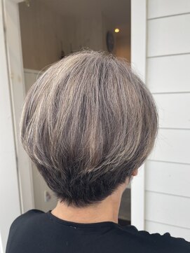 アプシー 三木店(Apsee) ショート×白髪ぼかしハイライト