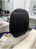  縛れるボブスタイル