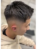 フランクスバーバーザスタンド(Frank’s barber the stand)&nbsp;アップバングスキンフェード　バーバースタイル