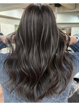 ヨロ 小岩(YOLO) ハイライトカラーミルクティーベージュケアブリーチダブルカラー