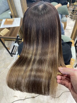 トリートメントA 高知店(treatment A) ブリーチ毛の方を髪質改善トリートメントで艶髪に変身