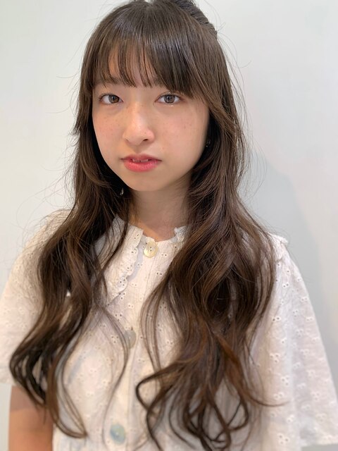 ナチュラルレイヤー　前髪カット　簡単アレンジ