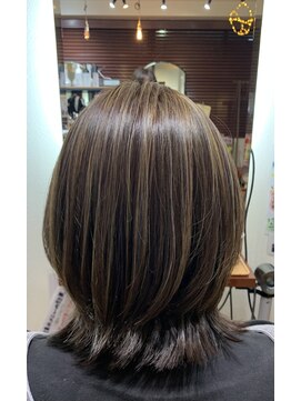 ナイーヴ NAIVE 艶キラ　ハイライト