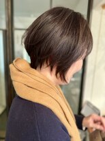 ニーニャ(NINa) くびれショートボブ