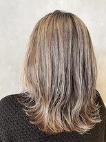 エスケープ トゥ ボナ(ESCAPE to bona.) 髪質改善カラー×ハイライト うる艶ロング