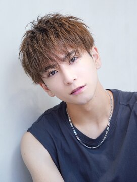 アルファ 新宿(alpha) フェザーパーマ/ブルーブラック/刈り上げセンターパート[新宿]