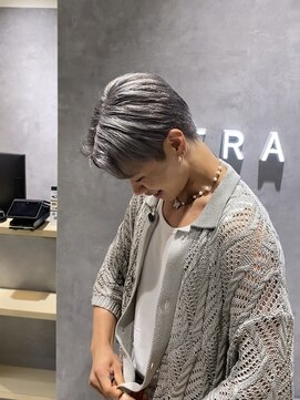 フレームプラス なんば駅前店(FRAME+) シルバー