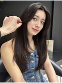 ザクザクレイヤーカット 黒髪 かきあげ前髪 韓国ヘア 小顔
