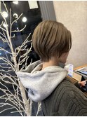 グレージュ ×  ショートレイヤー