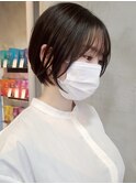 横浜西口レイヤーボブショコラベージュ丸みショートボブ前髪あり