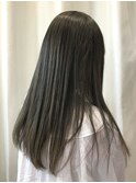 オリーブグレージュ