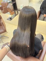 エイル(EIIR)&nbsp;透明感で艶カラー☆