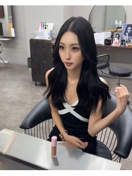 エミーバイモアムー(Emmie byMoremuu) 【Ryuki】ギャル/レイヤー