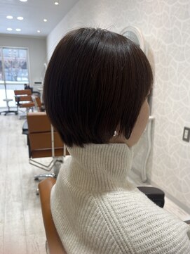 艶感コンパクトショートボブ