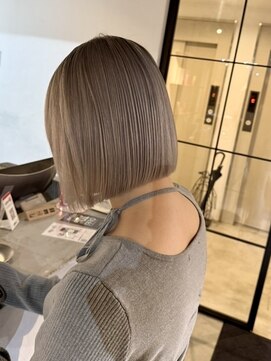 リムレス(LIMLESS) 韓国レイヤー/くびれレイヤー/顔周りレイヤー/万代/新潟駅前