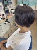 ショートボブ