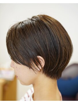 サロン マーニ(salon m ni) 流行りのショート/ラウンドショート