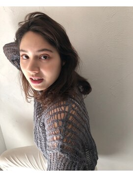 ルカ カメアリ(LUCA) カジュアルミディアム