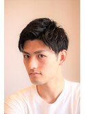 アップバング　ツーブロックショート　スパイキーショート